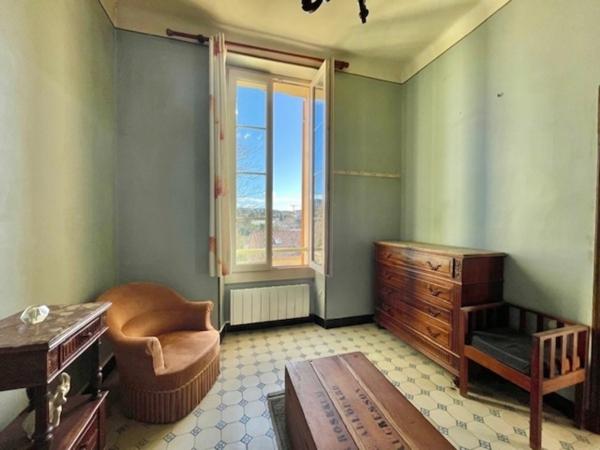 Maison en pierre + terrain constuctible et piscinable (865 m2)