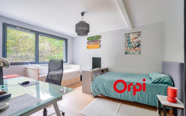 Maison à vendre    6 pièces •  Charbonnières-les-Bains