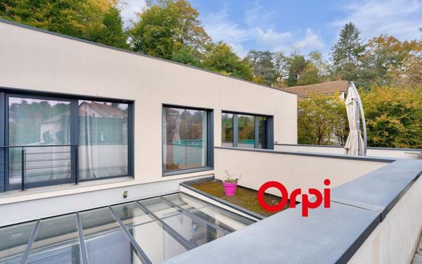 Maison à vendre    6 pièces •  Charbonnières-les-Bains