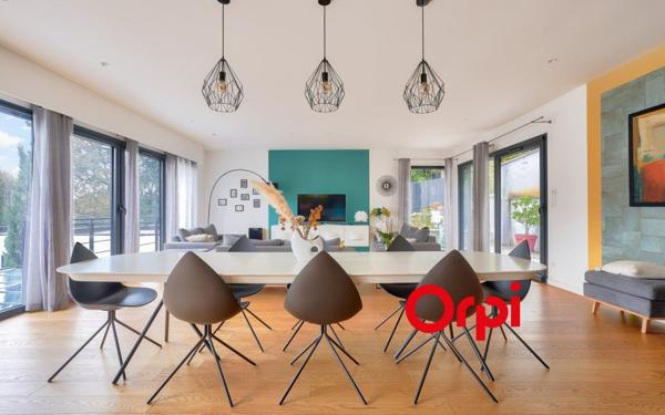 Maison à vendre    6 pièces •  Charbonnières-les-Bains