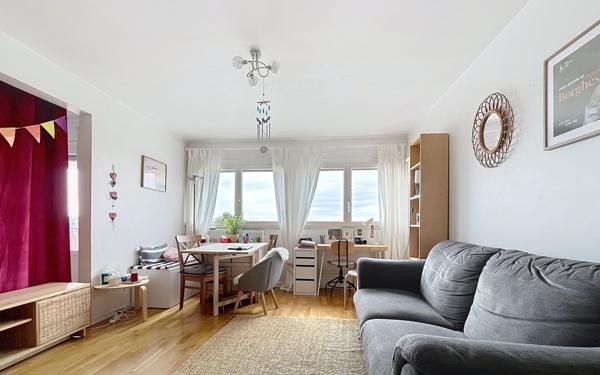 Appartement à vendre    3 pièces • 84 m2 Tours