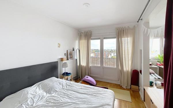 Appartement à vendre    3 pièces • 84 m2 Tours