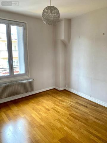 Appartement à louer à Reims dans la Marne (51100), ref : LOCAROBMAR