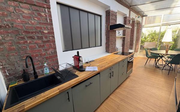 Immeuble à vendre    8 pièces •  Amiens