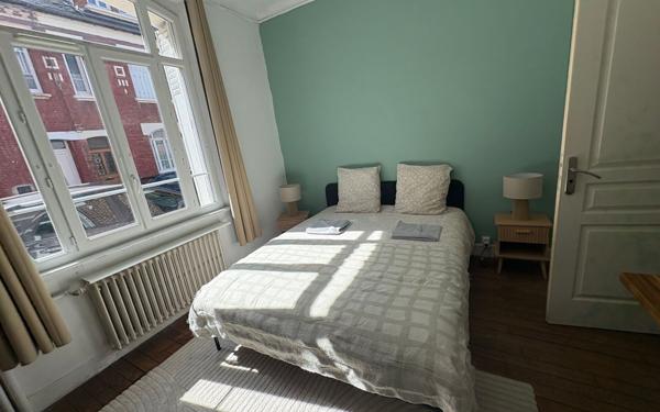 Immeuble à vendre    8 pièces •  Amiens