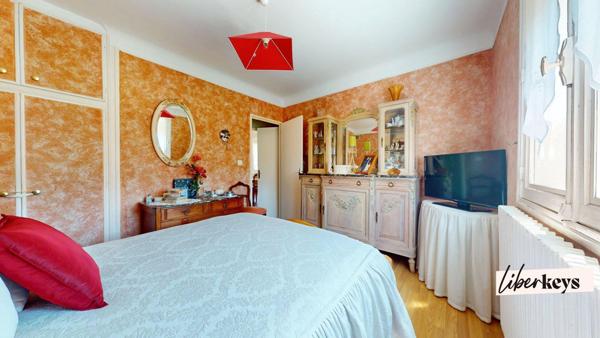 Maison individuelle T4 avec jardin 551m², dépendances et beau potentiel à Verberie.