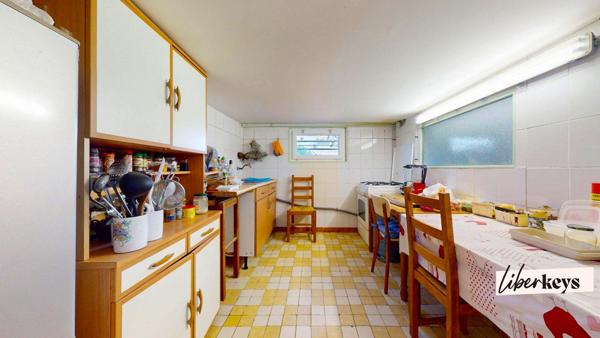 Maison individuelle T4 avec jardin 551m², dépendances et beau potentiel à Verberie.