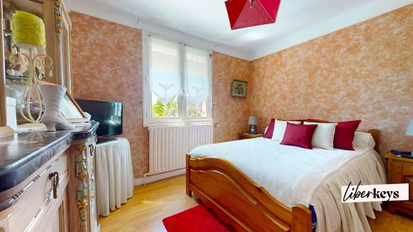 Maison individuelle T4 avec jardin 551m², dépendances et beau potentiel à Verberie.