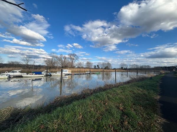 Lahonce : Un balcon sur l’Adour – Studio en duplex au calme absolu