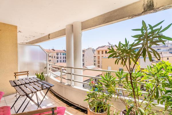 Appartement à NICE, 06300 - 3 pièces 85m²