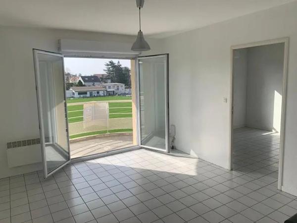 Appartement à louer 2 pièces 40.6m² Pau (64000)