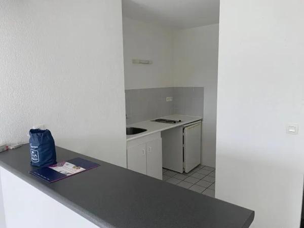 Appartement à louer 2 pièces 40.6m² Pau (64000)