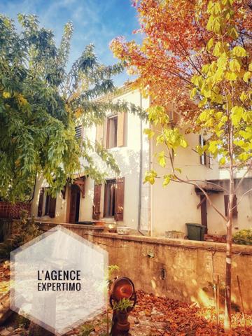 Orange (84100) Maison bourgeoise avec piscine en plein de coeur de ville