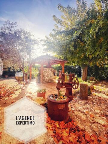 Orange (84100) Maison bourgeoise avec piscine en plein de coeur de ville