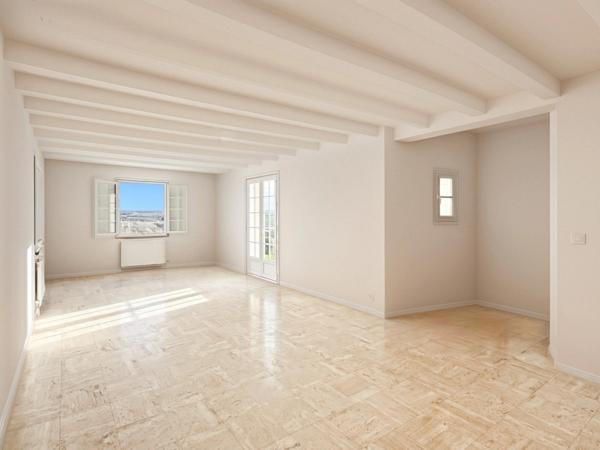 ✨ MÛRS-ERIGNÉ – Maison de caractère avec architecture atypique, vie de plain-pied et grand terrain