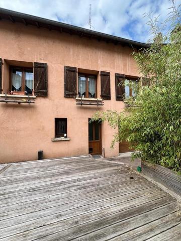 Coup de cœur – Maison familiale en impasse avec terrasse