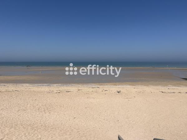 Appartement
         2 pièces
        - 20 m² 110 775 € *