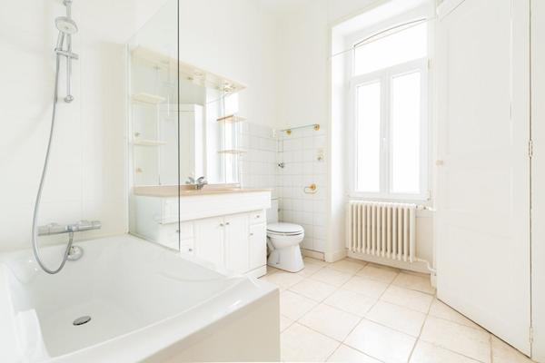 Maison de caractère lumineuse et élégante