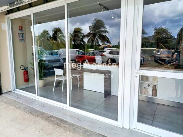 Fonds De Commerce à BAIE-MAHAULT, 97122 - 75m²