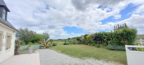 Trégomeur (22590) jolie maison, bien exposée, sur un terrain de 960m2, clos