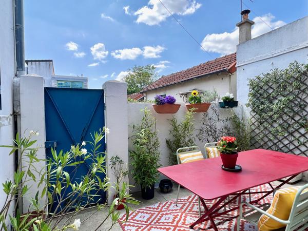 Montreuil (93100) Charmante maison familiale avec Cour et terrasse !