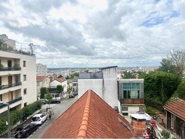 Montreuil (93100) Charmante maison familiale avec Cour et terrasse !