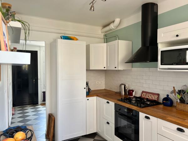 Montreuil (93100) Charmante maison familiale avec Cour et terrasse !