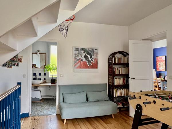 Montreuil (93100) Charmante maison familiale avec Cour et terrasse !