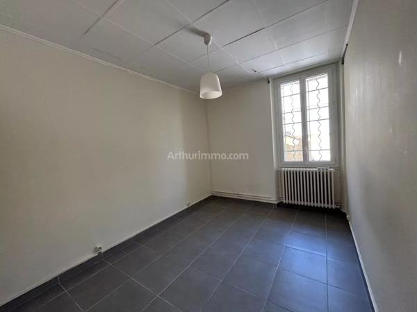 Location                                                      Appartement
                        
                     2 pièces                      48 m2                     à Martigues
