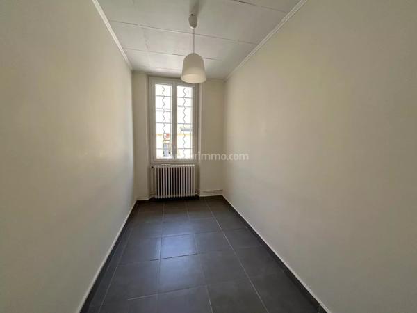 Location                                                      Appartement
                        
                     2 pièces                      48 m2                     à Martigues