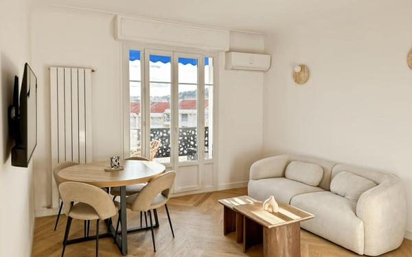 Appartement à vendre    3 pièces • 50 m2 Nice