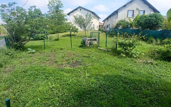 Terrain à vendre    La Bâtie-Divisin