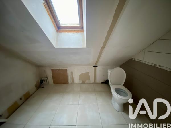 Maison à vendre 5 pièces 93 m² Saint-Hilaire-sur-Puiseaux