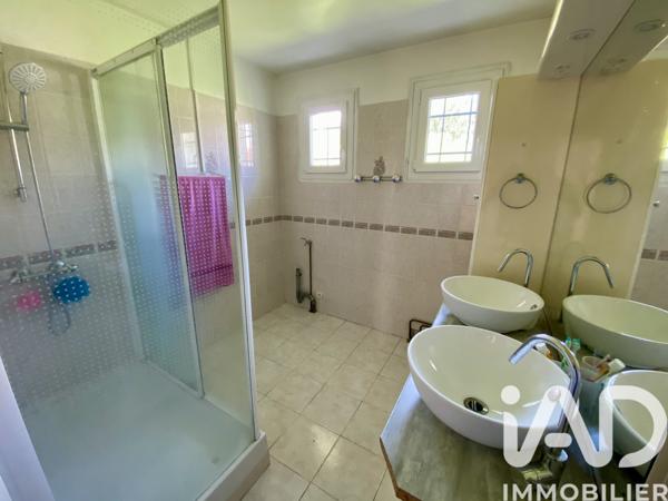 Maison à vendre 5 pièces 93 m² Saint-Hilaire-sur-Puiseaux