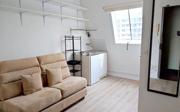 Appartement à louer    1 pièce • 10,20 m2 Paris 10