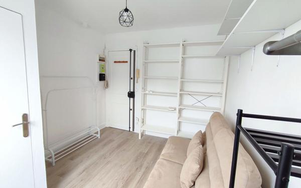 Appartement à louer    1 pièce • 10,20 m2 Paris 10