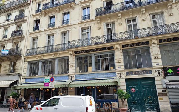 Appartement à louer    1 pièce • 10,20 m2 Paris 10