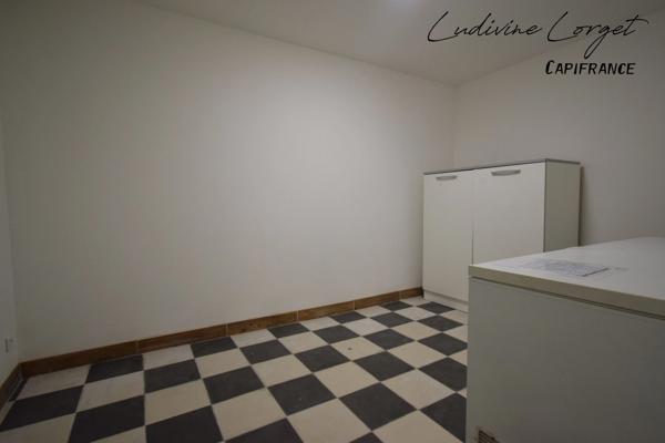 A vendre Local professionnel loué /bureau proche de EPERNAY (51)À vendre – Pressoir - cuverie -stockage -bureaux – 423m2