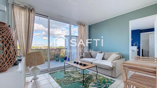 2 PIECES - DERNIER ETAGE - 2 GRANDES TERRASSES - PROCHE PLAGE