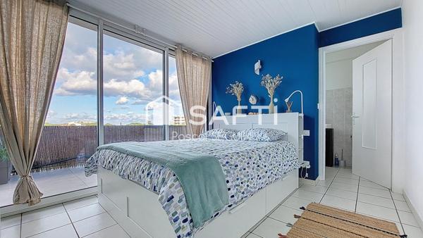 2 PIECES - DERNIER ETAGE - 2 GRANDES TERRASSES - PROCHE PLAGE