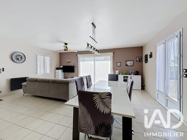Maison à vendre 4 pièces 95 m² La Grève-sur-Mignon