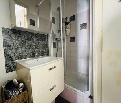 Appartement
         3 pièces
        - 50 m² 259 000 € *
