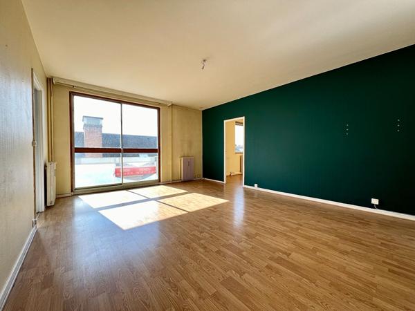 Appartement - ORLEANS HYPER CENTRE - 5 pièces 110 m² - 2 balcons - cave - ascenseur