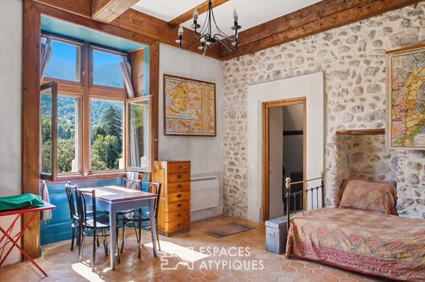 L’esprit château revisité : Appartement T2 et sa tour médiévale