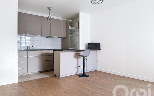 Appartement à vendre    2 pièces • 52 m2 Maisons-Alfort