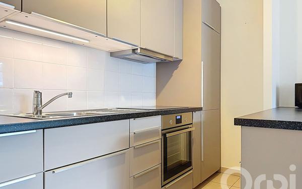 Appartement à vendre    2 pièces • 52 m2 Maisons-Alfort