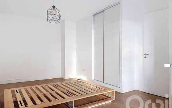 Appartement à vendre    2 pièces • 52 m2 Maisons-Alfort