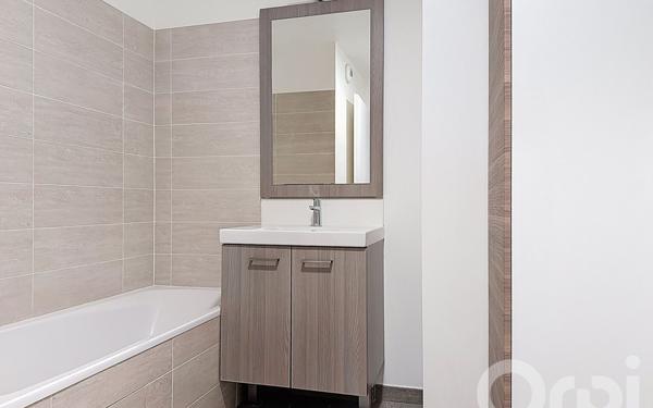 Appartement à vendre    2 pièces • 52 m2 Maisons-Alfort