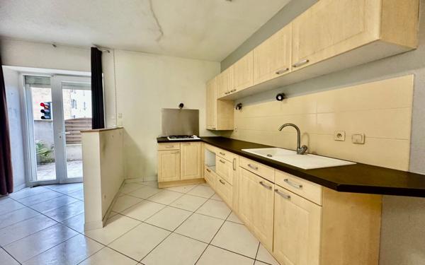 Appartement à vendre    2 pièces •  Givors