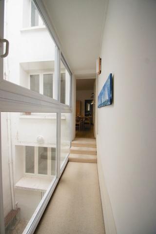 Immeuble à vendre    4 pièces •  La Rochelle